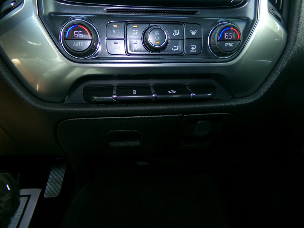 2018 Chevrolet Silverado 1500 LT - Photo 25