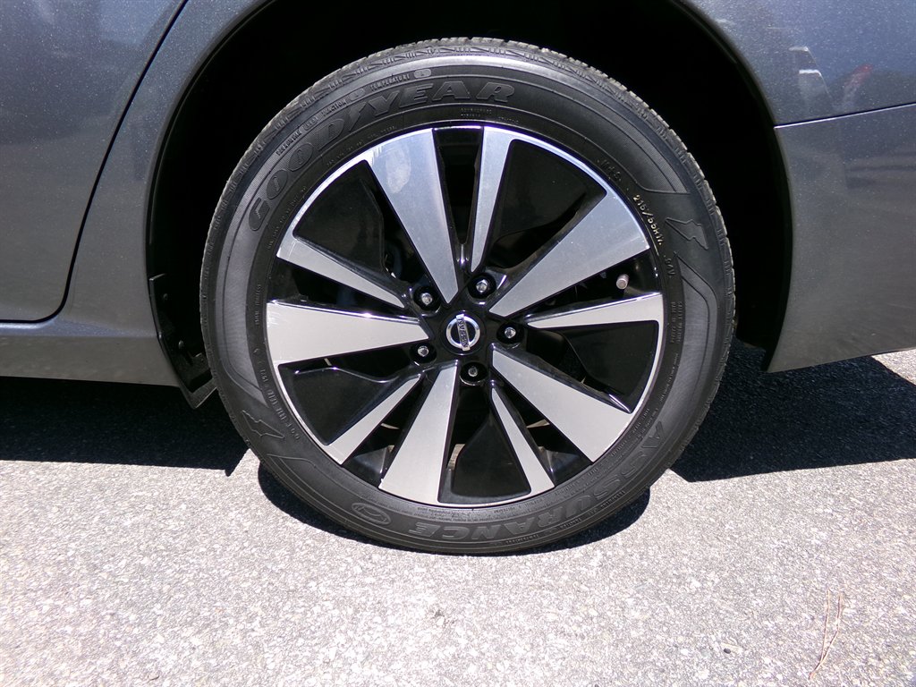 2022 Nissan Altima SV - Photo 10
