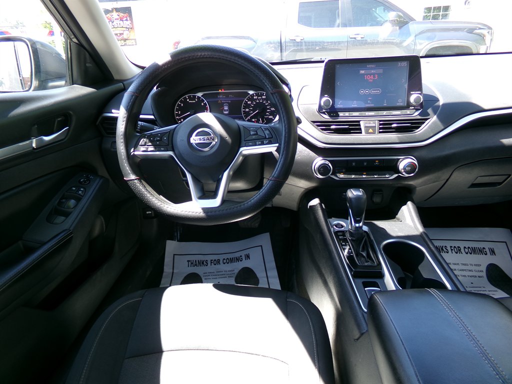 2022 Nissan Altima SV - Photo 16