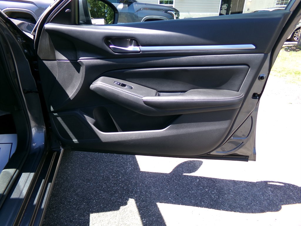 2022 Nissan Altima SV - Photo 19