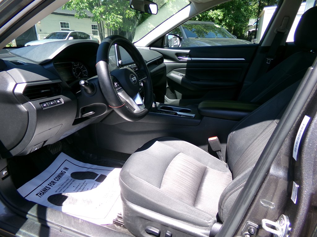 2022 Nissan Altima SV - Photo 13