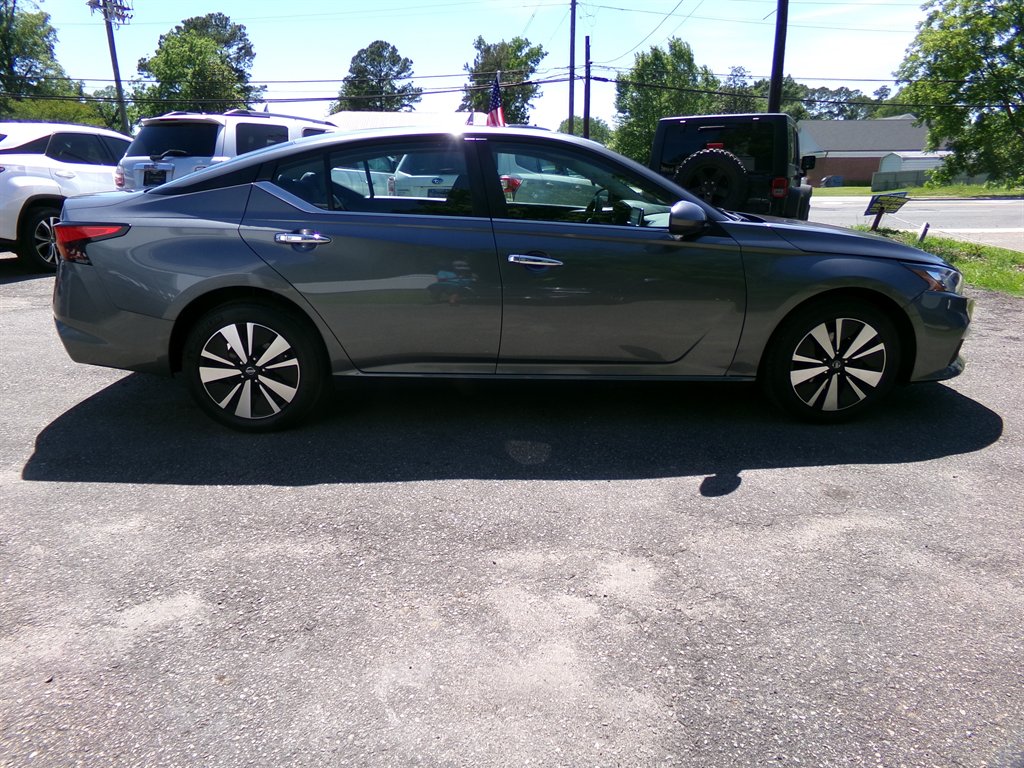 2022 Nissan Altima SV - Photo 6