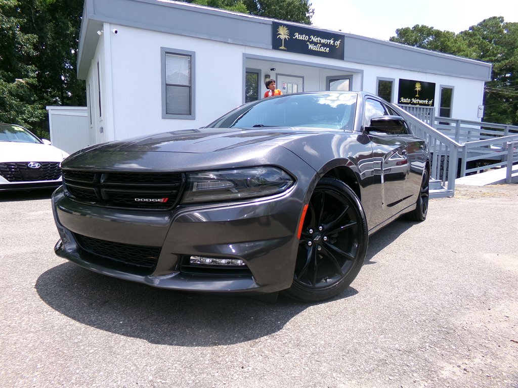 2020 Dodge Charger SXT's photo