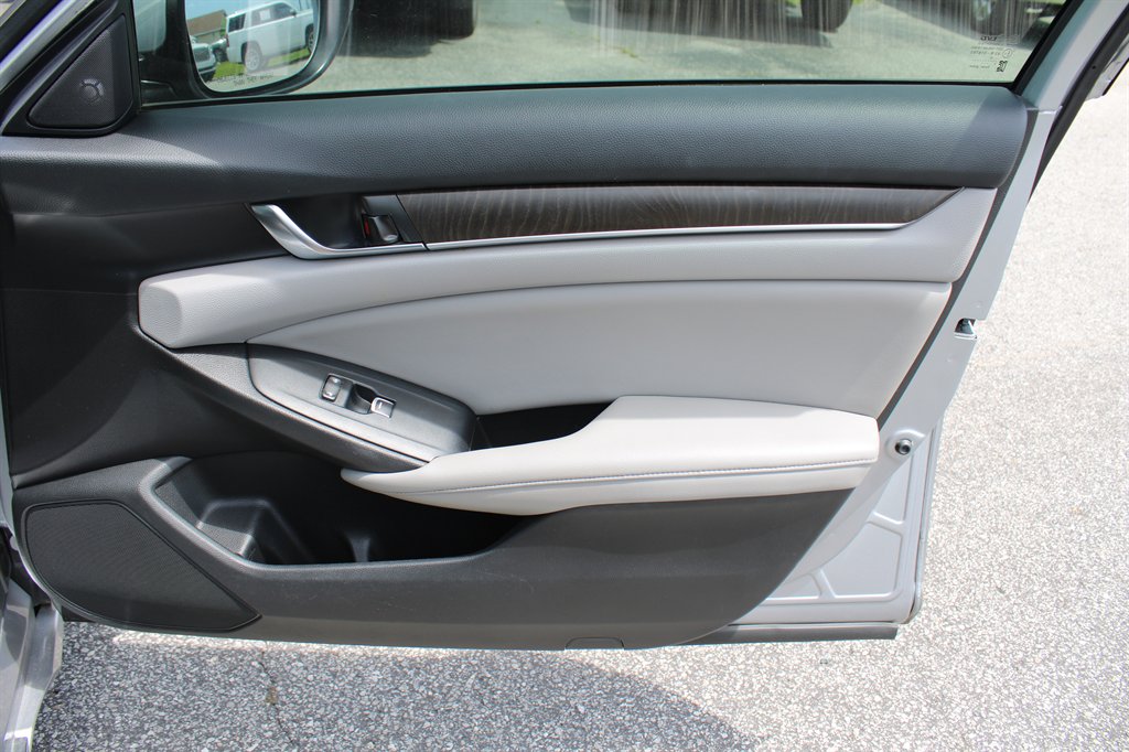 2019 Honda Accord EX-L - Photo 14
