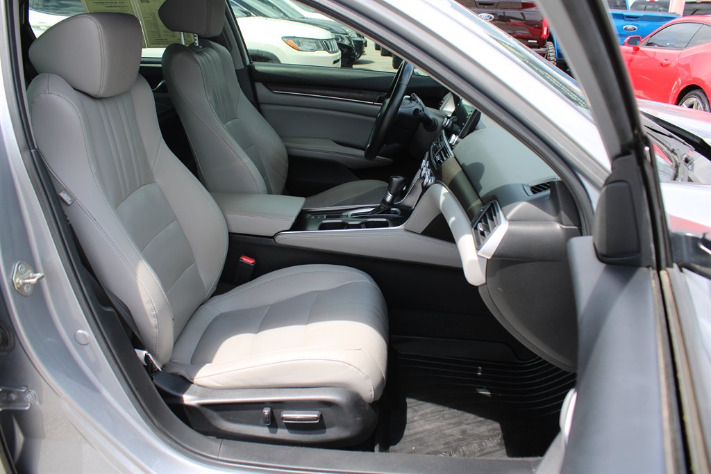 2019 Honda Accord EX-L - Photo 15
