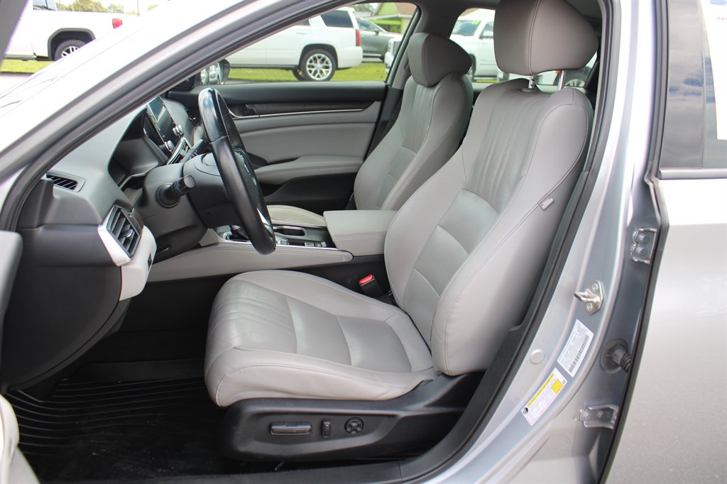 2019 Honda Accord EX-L - Photo 8