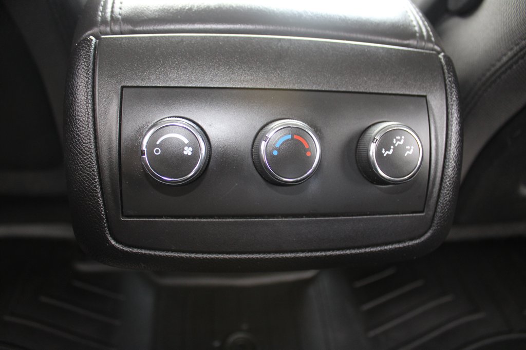 2012 GMC Acadia SLE - Photo 16