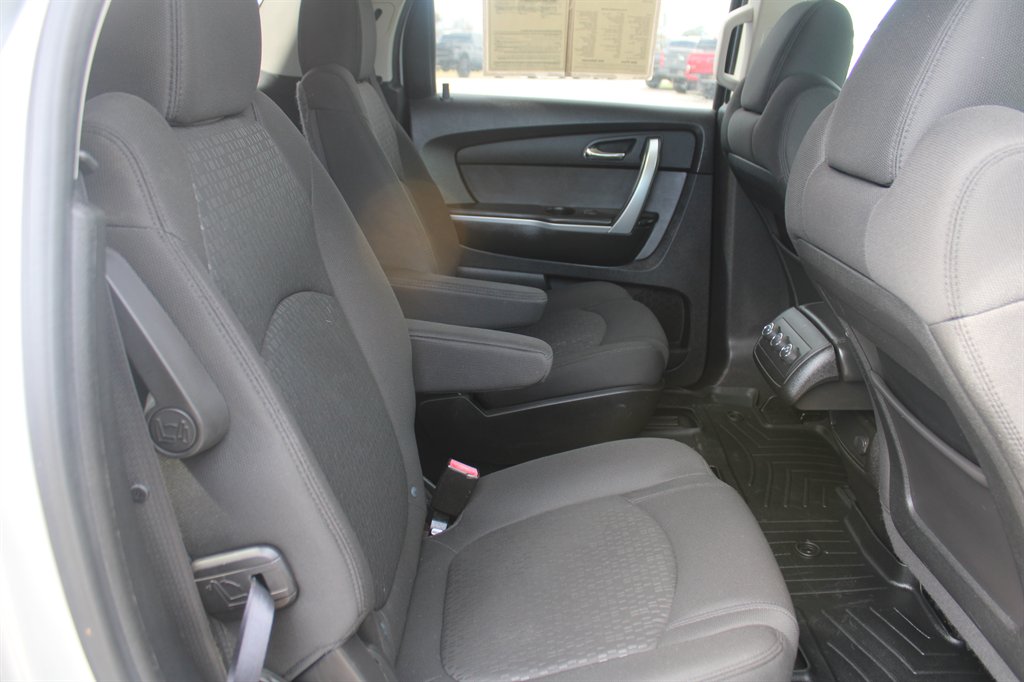 2012 GMC Acadia SLE - Photo 18